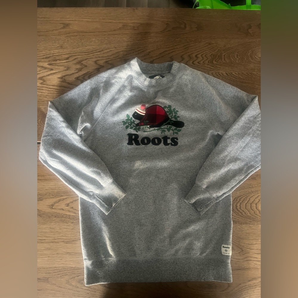 Roots Gray Crewneck Sweatshirt with Holiday Beaver Logo